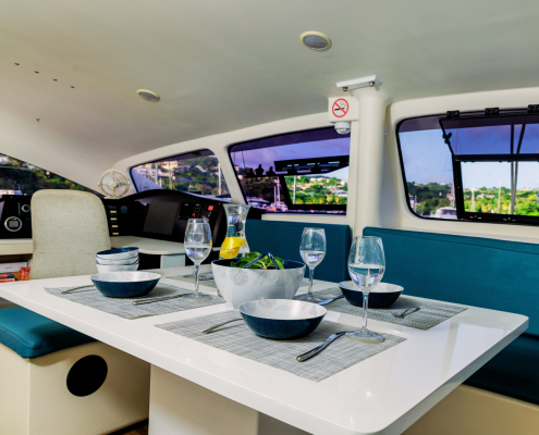 Aonyx Table Setting