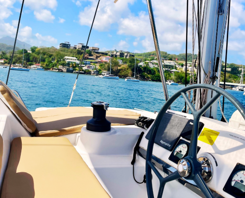 Bali 4.1 Cockpit and Loung