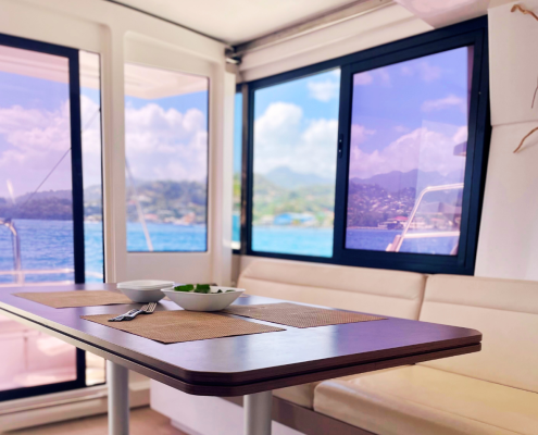 Bali 4.1 Saloon Table